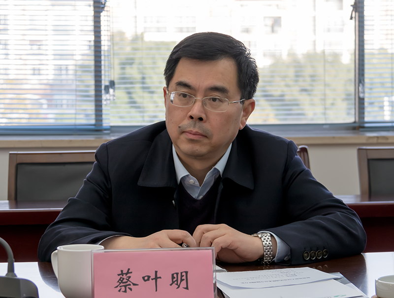 江阴市市委副书记、市长蔡叶明一行走访调研精