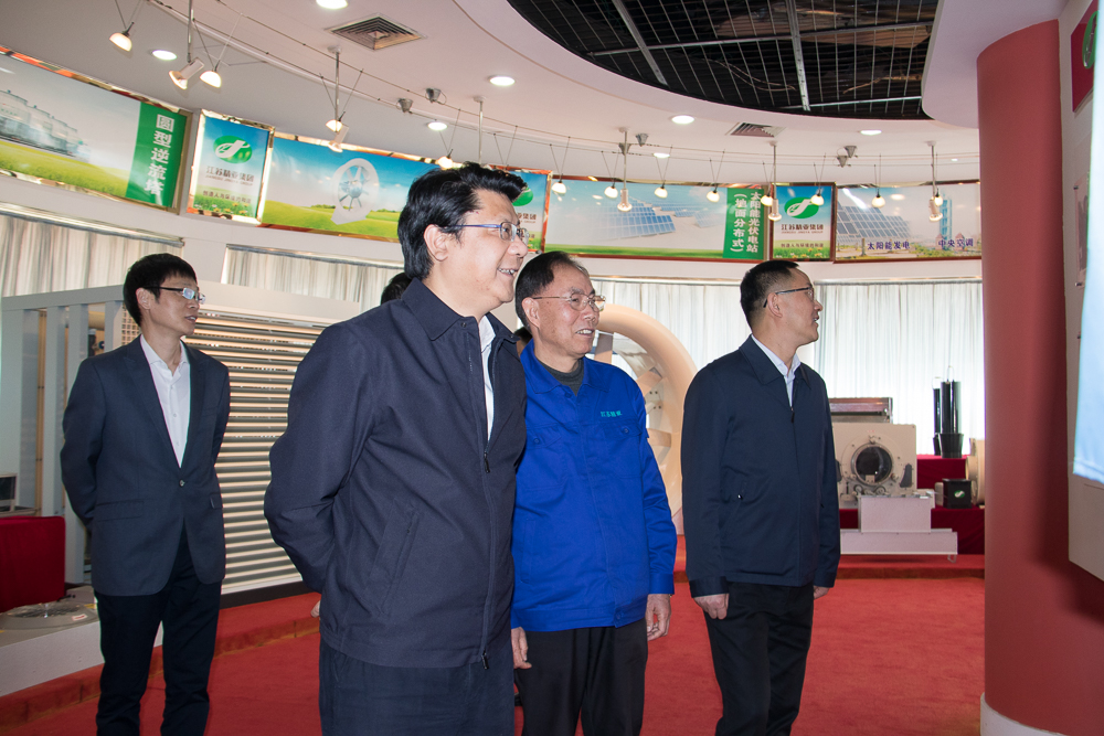 王进健书记一行走访调研精亚集团